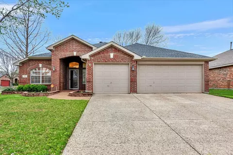 1501 Nightingale Ln, Corinth, TX 76210
