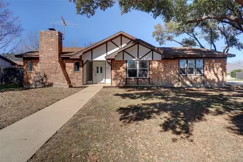 6221 Shirley Dr, North Richland Hills, TX 76180