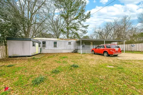106 Farrar St, Springhill, LA 71075 photo 2