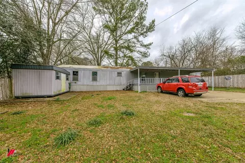 106 Farrar St, Springhill, LA 71075