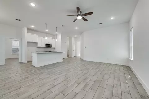 2177 Echo Lake Dr, Dallas, TX 75253