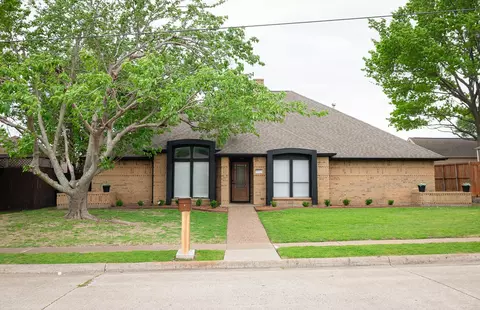 3512 Parkhaven Dr, Plano, TX 75075