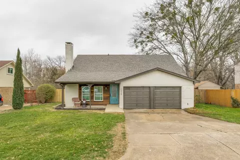 1229 Mesquite Trl, Benbrook, TX 76126