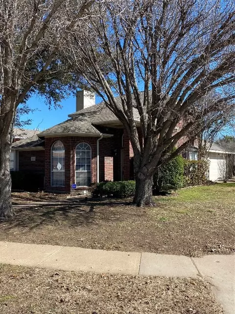 2200 Ashwood Ct, Carrollton, TX 75006
