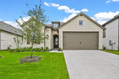 667 Brockwell Bnd, Forney, TX 75126