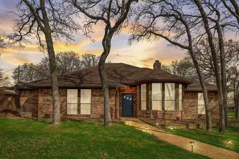 404 Oak Crest Hill Dr, Colleyville, TX 76034