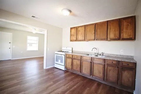 623 Jonelle St, Dallas, TX 75217