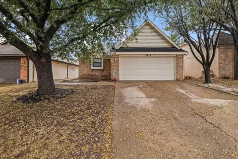 2418 Beverly Hills Ln, Mesquite, TX 75150