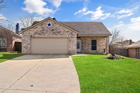 4709 Waterhill Ct, Fort Worth, TX 76179