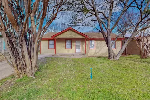 2911 Nandina Dr, Dallas, TX 75241