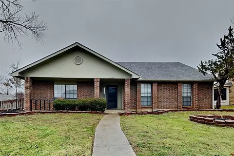 2840 Stratford Ln, Flower Mound, TX 75028
