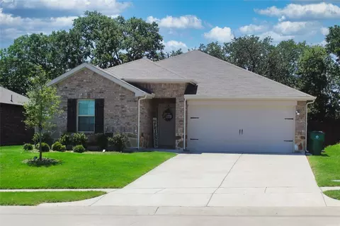104 Secretariat Ln, Caddo Mills, TX 75135
