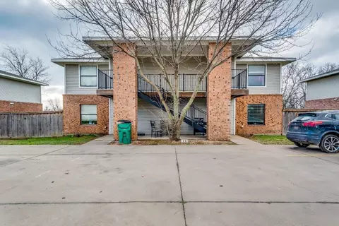 872 W Vanderbilt St, Stephenville, TX 76401