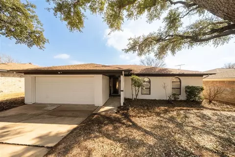 3416 Wedgworth Rd S, Fort Worth, TX 76133