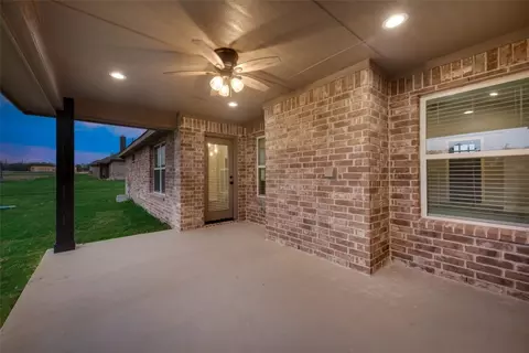 Exterior - 8461 Davidson Rd, Sanger, TX 76266 photo 4 of 7