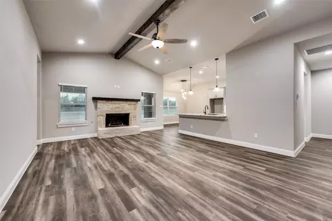 Living - 8461 Davidson Rd, Sanger, TX 76266 photo 2 of 4