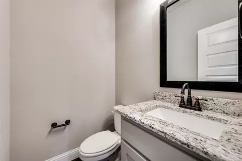 Bath - 8461 Davidson Rd, Sanger, TX 76266 photo 1 of 5