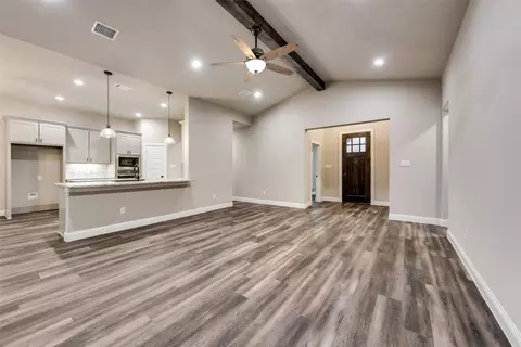 Living - 8461 Davidson Rd, Sanger, TX 76266 photo 3 of 4