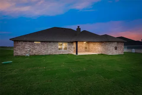 Exterior - 8461 Davidson Rd, Sanger, TX 76266 photo 6 of 7