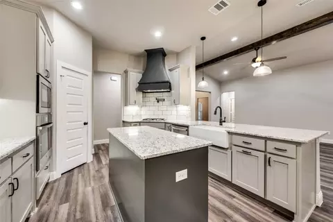 Kitchen - 8461 Davidson Rd, Sanger, TX 76266 photo 4 of 4