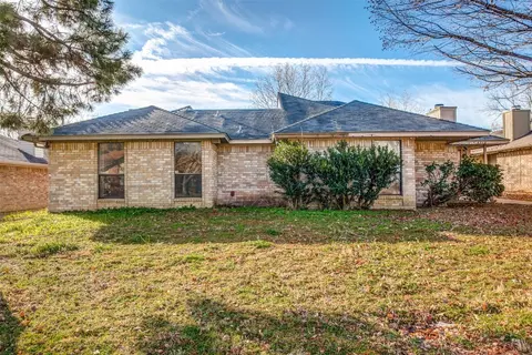 5710 Bramblewood Ct, Arlington, TX 76017