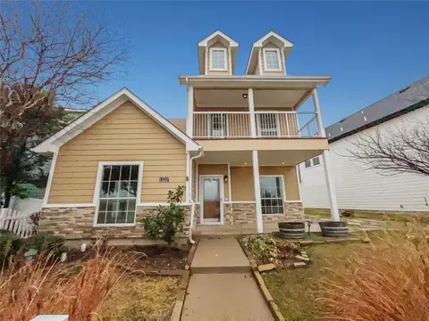 11017 Caldwell Ln, Fort Worth, TX 76179