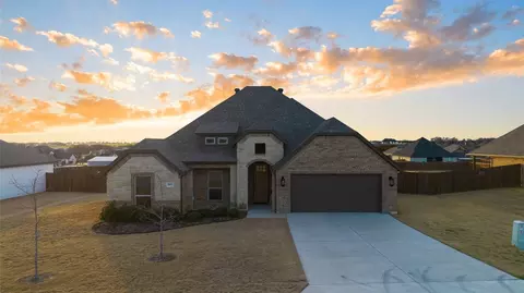 103 Oak View Dr, Godley, TX 76044