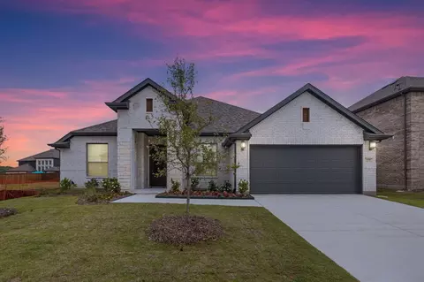 1107 Alaska Dr, Forney, TX 75126