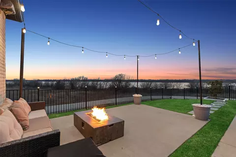 2076 Almassera Dr, Little Elm, TX 75068