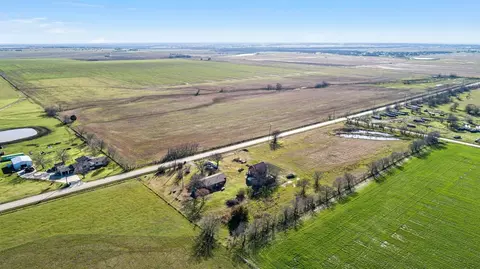 2702 Berend Rd, Pilot Point, TX 76258