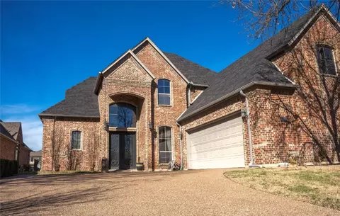 6309 Estates Ln, Fort Worth, TX 76137