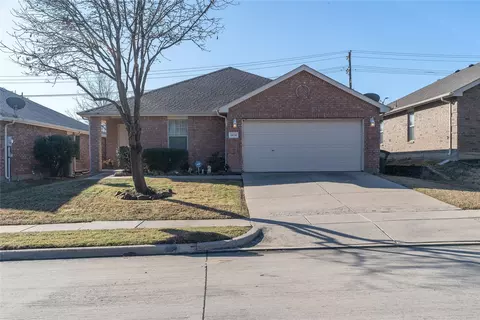 1424 Sun Breeze Dr, Little Elm, TX 75068