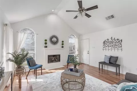 1817 Blair Oak Dr, Lewisville, TX 75067