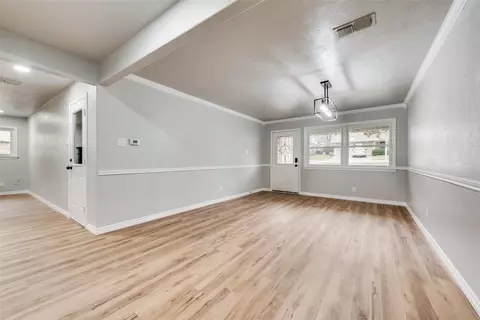 1117 Irwin Dr, Hurst, TX 76053 photo 3