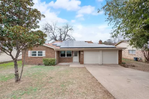 1117 Irwin Dr, Hurst, TX 76053 photo 1
