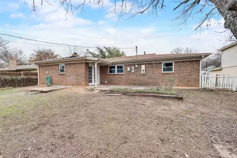 1117 Irwin Dr, Hurst, TX 76053 photo 16