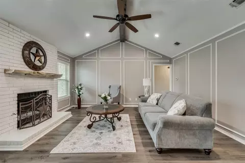 Living - 804 Maple St, Howe, TX 75459 photo 1 of 4