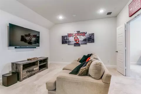 Living - 304 Julia Ln, Euless, TX 76040 photo 11 of 11