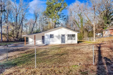 107 Lawrence Dr, Haughton, LA 71037
