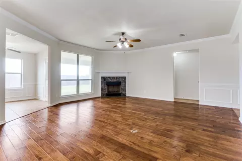 Living - 302 Rose Ave, Cleburne, TX 76033 photo 2 of 2