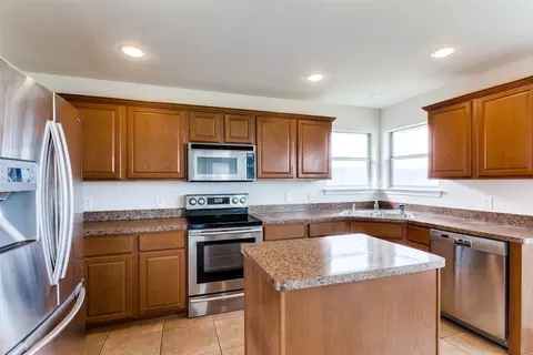 Kitchen - 302 Rose Ave, Cleburne, TX 76033 photo 1 of 2