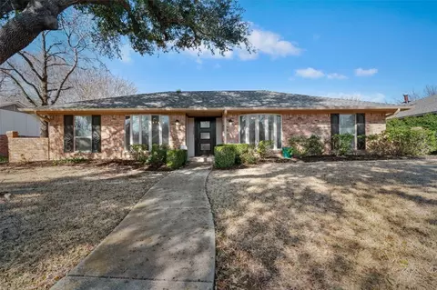 2305 Green Oaks St, Denton, TX 76209