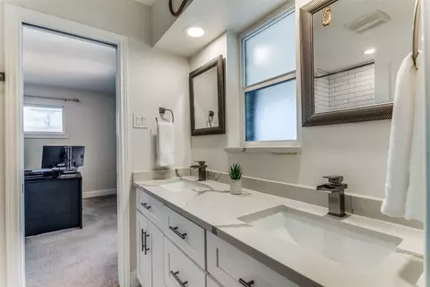 Bath - 9736 Forestridge Dr, Dallas, TX 75238 photo 4 of 4