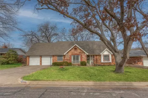 7000 Pinon St, Fort Worth, TX 76116