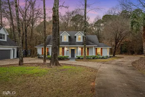 106 Preston Bay Cir, Benton, LA 71006