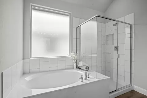 Bath - 3057 Lionsgate Dr, Argyle, TX 76226 photo 2 of 4