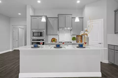 Kitchen - 3057 Lionsgate Dr, Argyle, TX 76226 photo 2 of 7