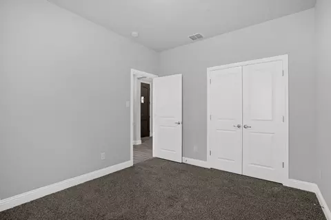 Bedroom - 3057 Lionsgate Dr, Argyle, TX 76226 photo 5 of 5