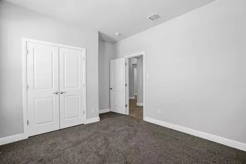 Bedroom - 3057 Lionsgate Dr, Argyle, TX 76226 photo 3 of 5