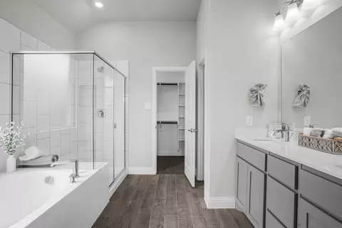 Bath - 3057 Lionsgate Dr, Argyle, TX 76226 photo 3 of 4